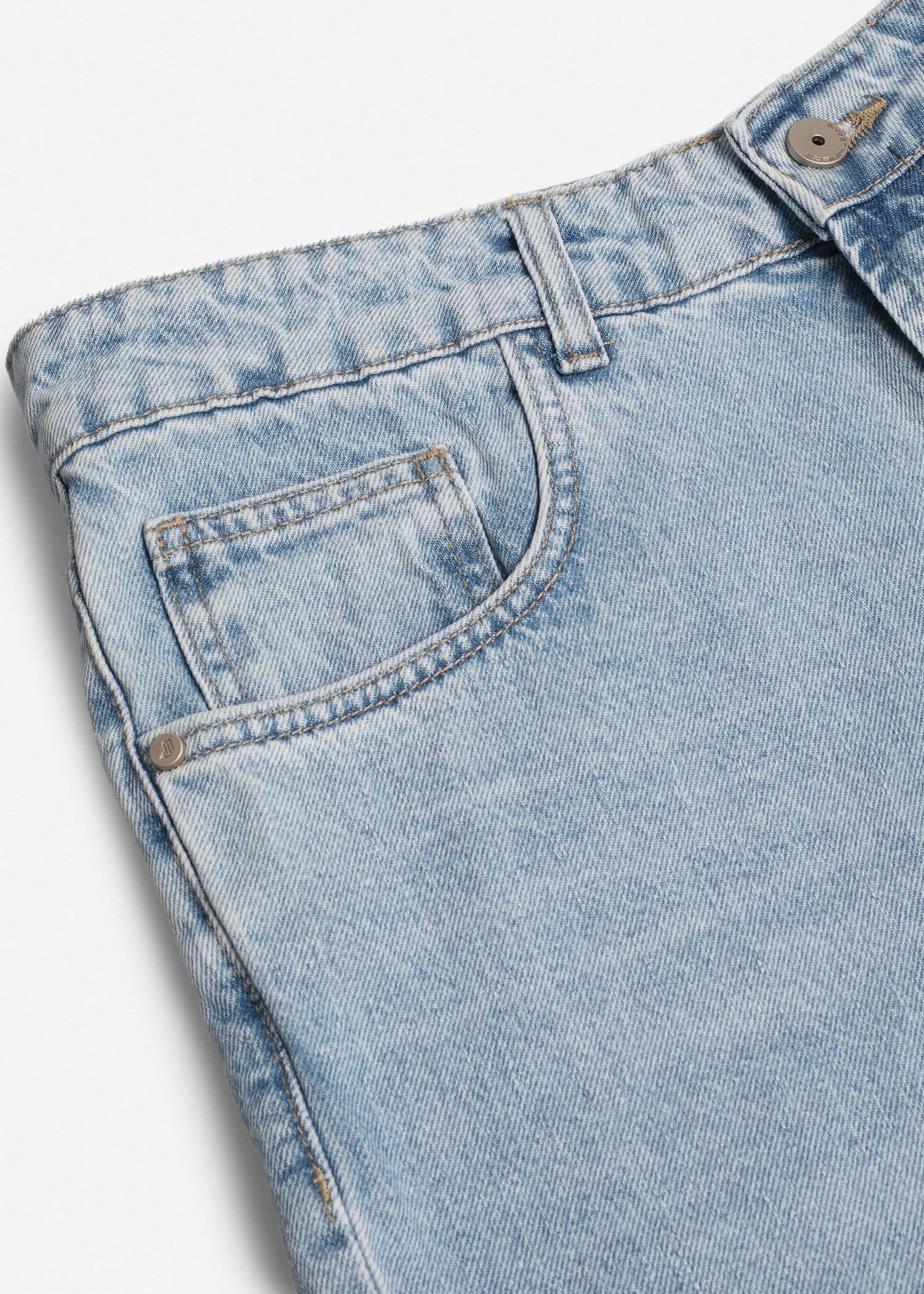 شلوار جین Tapered-Fit